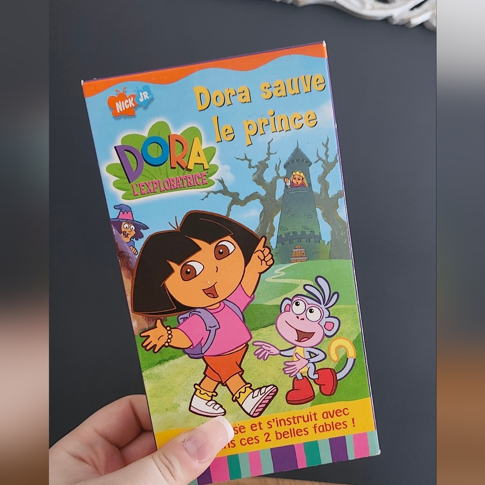 VHS dora french version "dora sauve le prince" dora l'exploratrice